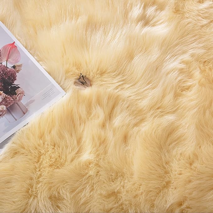 Latepis Yellow Round Rug for Living Room Faux Sheepskin Round Rugs 6ft Circle Fur Rugs for Bedroom Fuzzy Plush Rug Cute Home Décor
