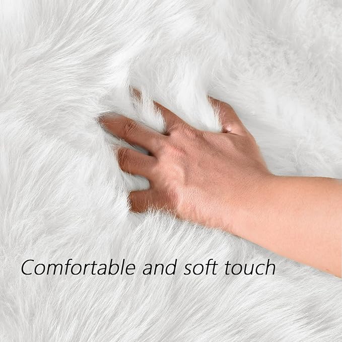 Latepis White Round Rug 3ft Faux Sheepskin Fur Fluffy Circle Rugs for Living Room Washable Rug for Bedroom Teen Room Dorm Cute Room Rug