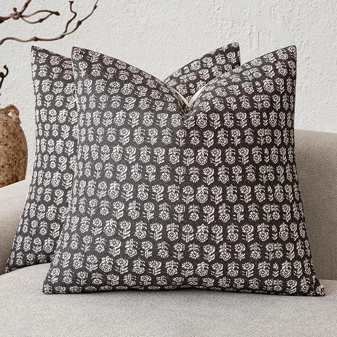 Foindtower Set of 2 Decorative Neutral Floral Print Throw Pillow Covers Vintage Accent Farmhouse Cushion Covers Boho Home Decor for Sofa Couch Chair Bedroom Living Room,22×22 Inch,Black